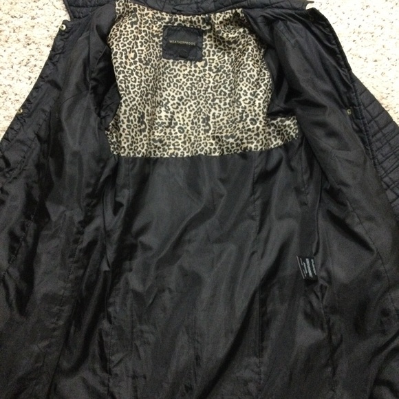 Waterproof Quilted Black Jacket Snap Button Down Size M - Picture 5 of 9